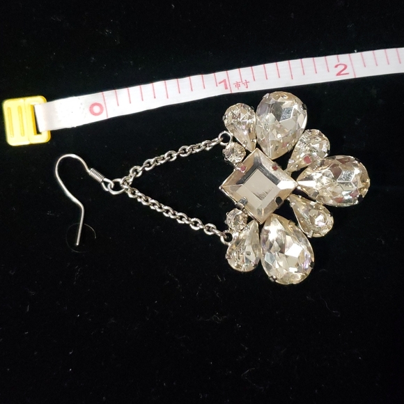 Chandelier earrings - Picture 3 of 3